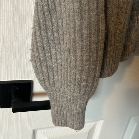 Dynamite Ribbed Knit Cardigan - Picture 5 of 6